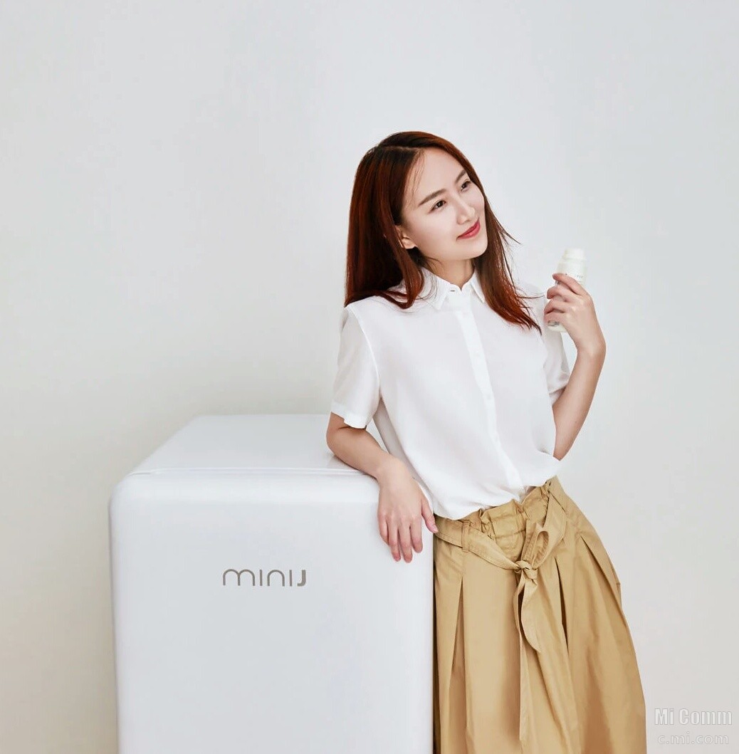 Xiaomi мини-холодильник