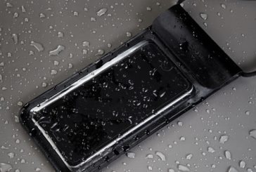 Xiaomi выпустила водонепроницаемых чехол для смартфонов!